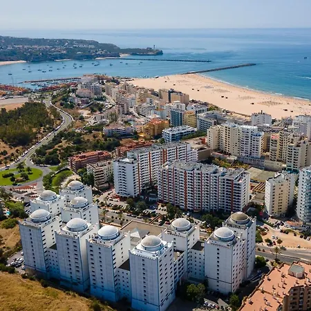 Da Rocha Bliss W/ Balcony - 5min Walk To The - By Lovelystay * Portimao