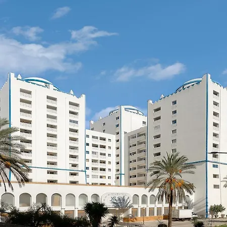 Da Rocha Bliss W/ Balcony - 5min Walk To The - By Lovelystay *